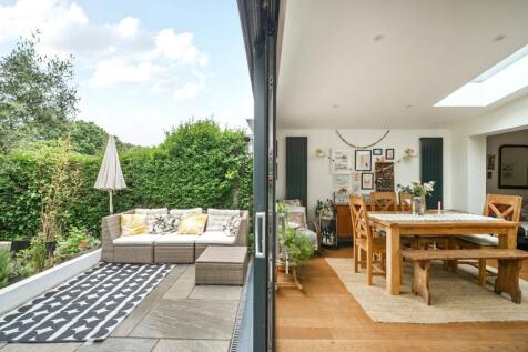 Patio/Dining Room
