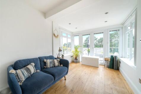 Sun Room/Playroom