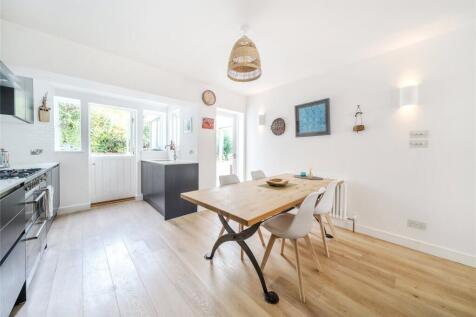 Dining/Kitchen
