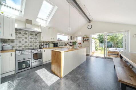 Kitchen/Dining Rm