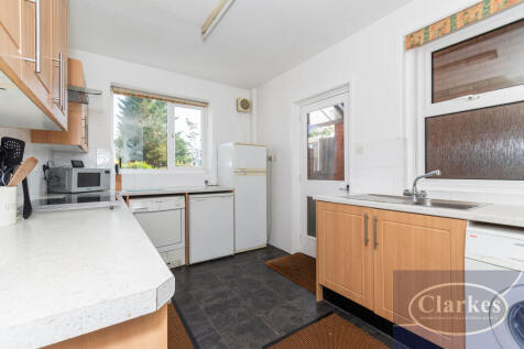 FC057_94 PINE RD_028
