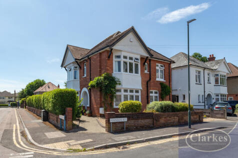 FC_18 FERNSIDE RD_001