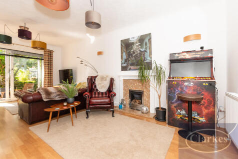 FC_061_86 VICTORIA PARK RD_034