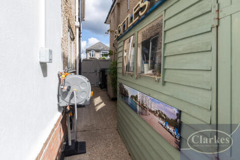 FC_061_86 VICTORIA PARK RD_014