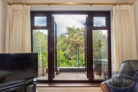 FC_045_FLAT 7 KILBRIDE_43 LINDSAY RD_026