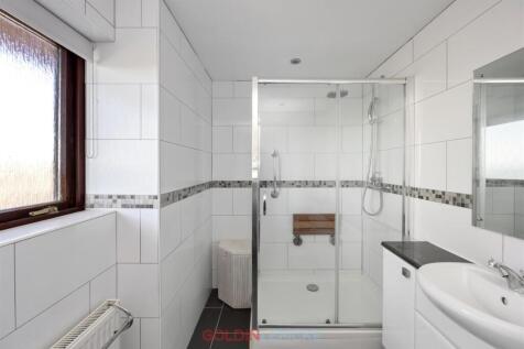 En Suite Shower Room