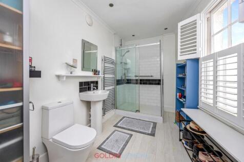 En Suite Shower Room