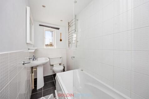 En Suite Bathroom