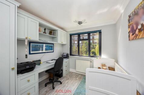 Bedroom/Study