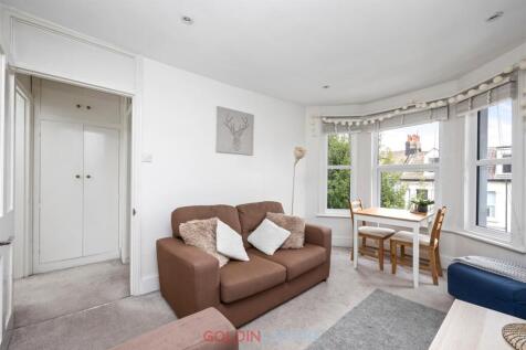 Sitting/Dining Room