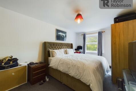 CAM02600G0-PR0243-STILL002.jpg