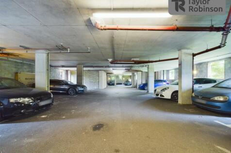 CAM02600G0-PR0243-STILL008.jpg