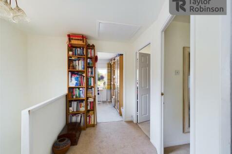 CAM02600G0-PR0246-STILL006.jpg
