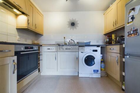 CAM02600G0-PR0262-STILL007.jpg