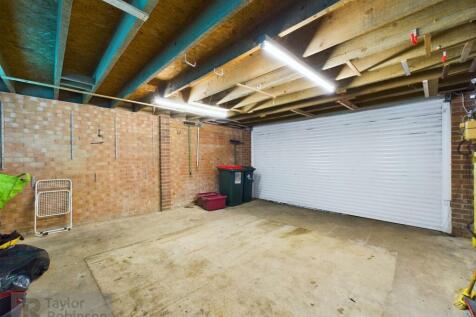 CAM02600G0-PR0334-STILL017.jpg