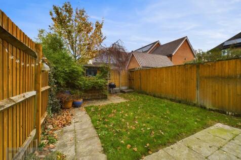 CAM02600G0-PR0356-STILL016.jpg