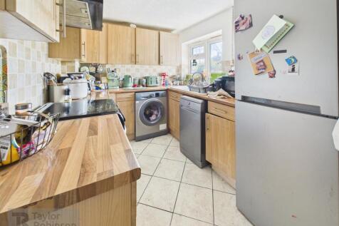 CAM02600G0-PR0444-STILL006.jpg