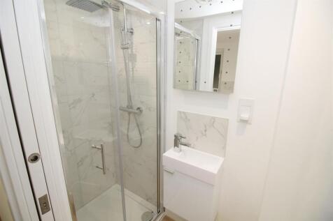 Shower room.JPG