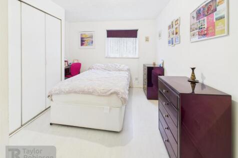 CAM02600G0-PR0409-STILL008.jpg