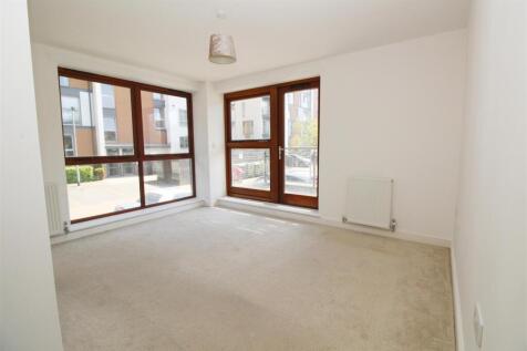 Bedroom 1.JPG