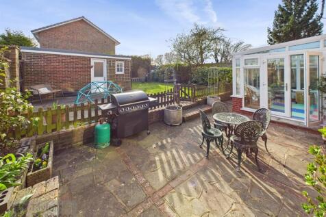 CAM02600G0-PR0435-STILL023.jpg
