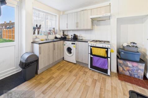 CAM02600G0-PR0436-STILL014.jpg