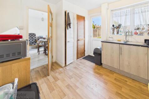 CAM02600G0-PR0436-STILL013.jpg