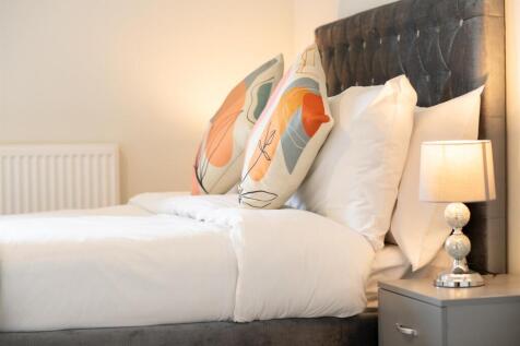 Flat49_Crawley-20.jpg