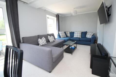 Living room.JPG