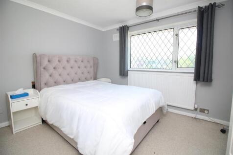 Bedroom.JPG
