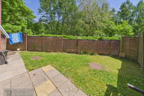 CAM02600G0-PR0456-STILL021.jpg