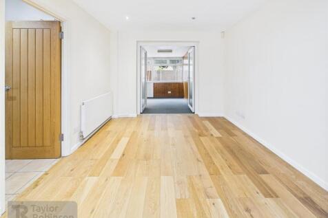 CAM02600G0-PR0465-STILL003.jpg
