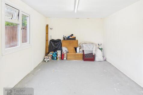 CAM02600G0-PR0465-STILL016.jpg