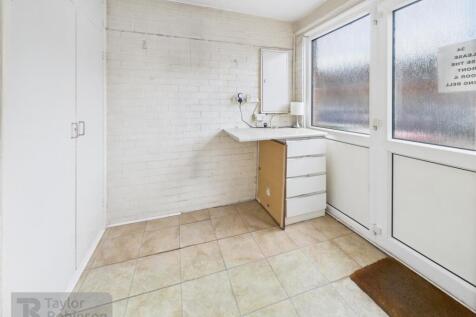 CAM02600G0-PR0484-STILL012.jpg