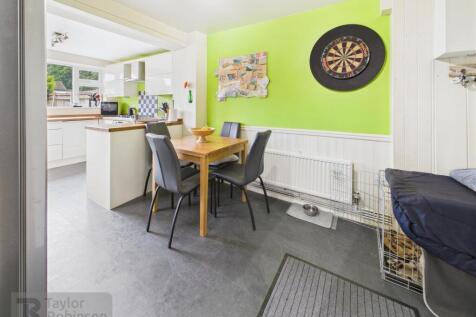 CAM02600G0-PR0487-STILL014.jpg