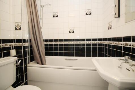 Bathroom.JPG