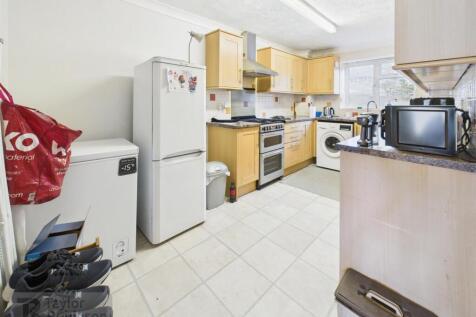 CAM02600G0-PR0524-STILL006.jpg