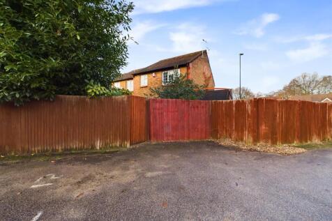 CAM02600G0-PR0114-STILL008.jpg