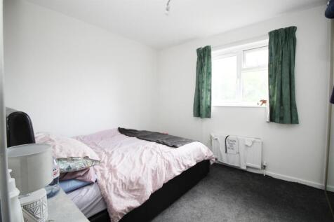 bed 2.JPG