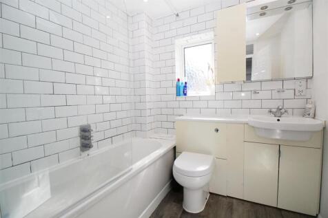 Bathroom.JPG