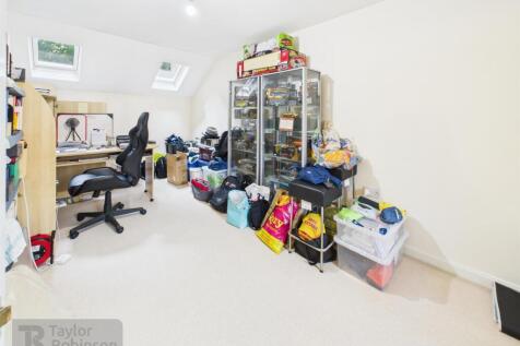 CAM02600G0-PR0559-STILL008.jpg