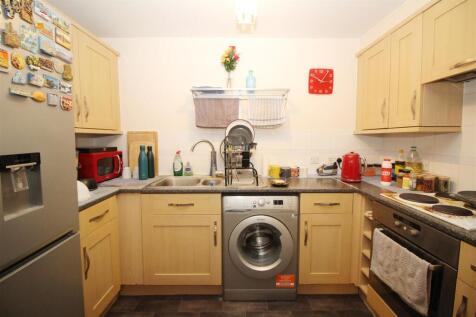 Kitchen.JPG