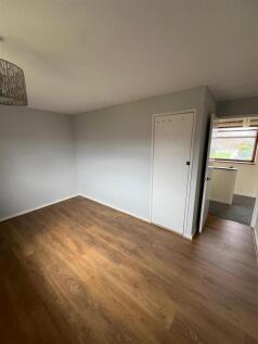 rye ash bedroom   .jpg