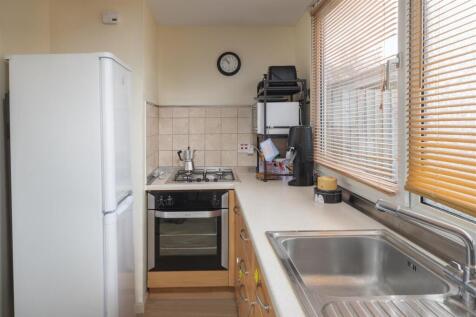 86 Warnham Road-6.jpg