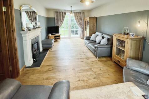 Sitting Room.