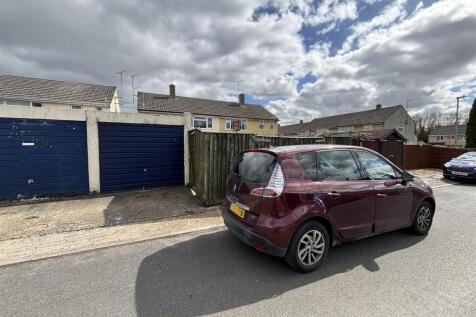 Rear Garage