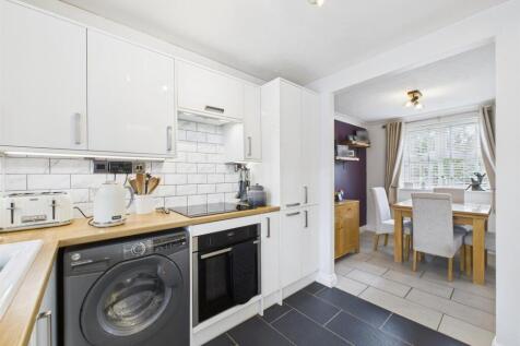 Kitchen/Dining Area
