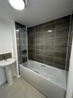 Bathroom 2.jpg