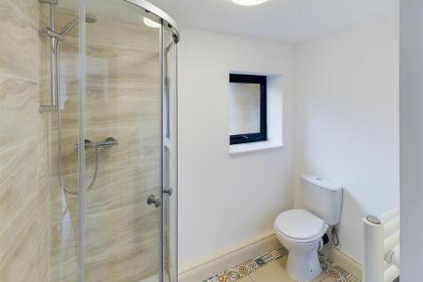 En-Suite Shower