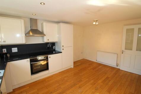 Kitchen / Dining